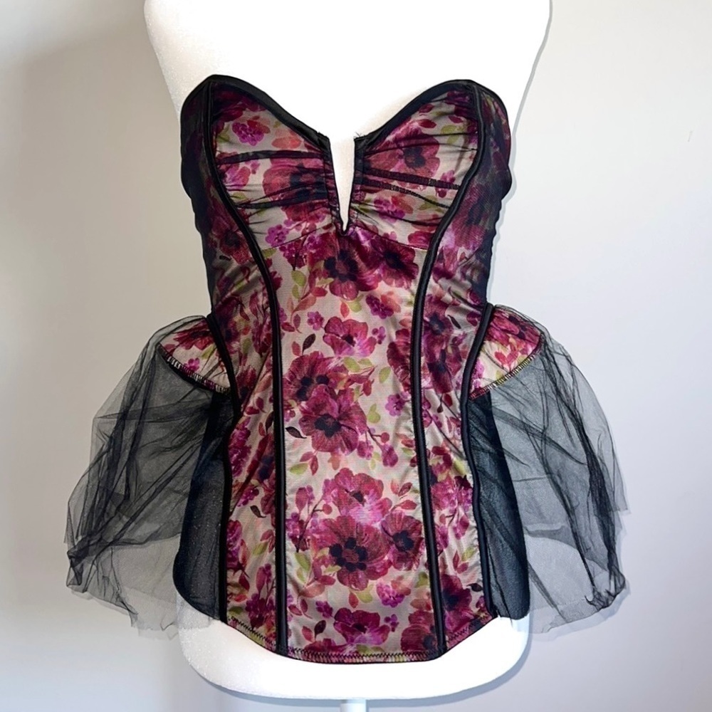 Victoria’s Secret Peplum Bustier - Picture 4 of 4